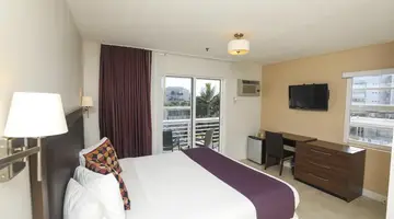 Collins Hotel