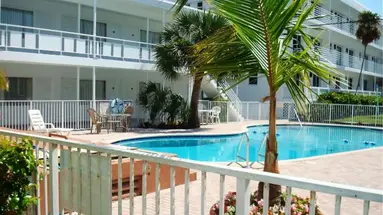Collins Hotel
