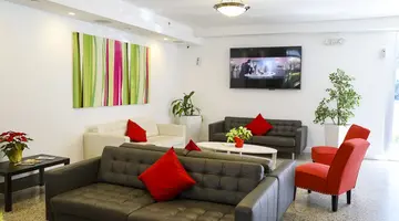 Collins Hotel