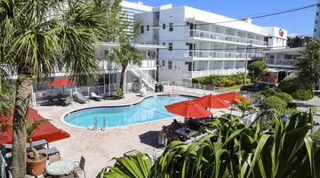 Collins Hotel