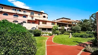 Colonna Beach Hotel