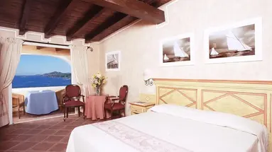 COLONNA RESORT HOTEL