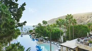 Columbia Beach Resort