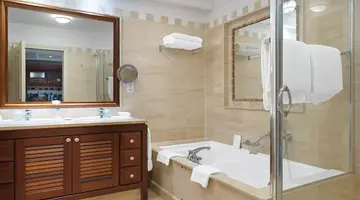 Columbia Beach Resort