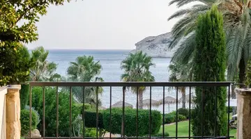 Columbia Beach Resort