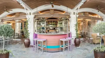 Columbia Beach Resort
