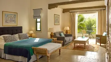 Columbia Beach Resort