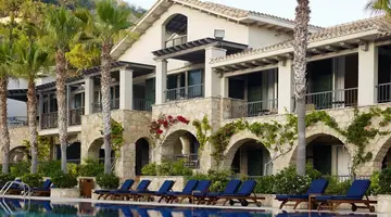 Columbia Beach Resort