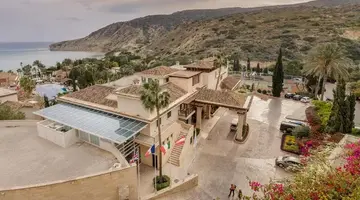 Columbia Beach Resort