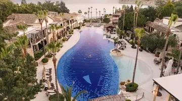 Columbia Beach Resort