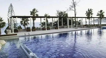 Columbia Beach Resort