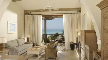 Columbia Beach Resort