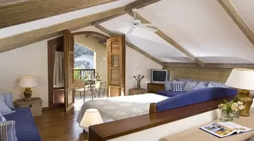 Columbia Beach Resort