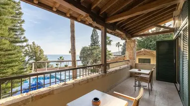 Columbia Beach Resort