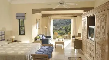 Columbia Beach Resort