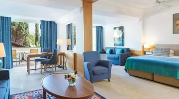 Columbia Beach Resort