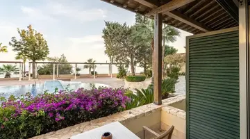 Columbia Beach Resort