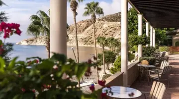 Columbia Beach Resort
