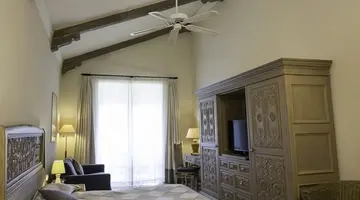 Columbia Beach Resort