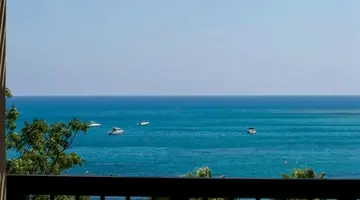 Columbia Beach Resort