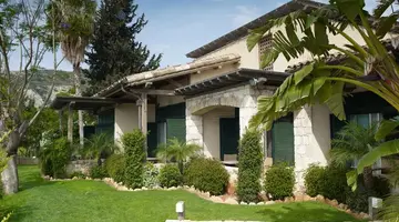 Columbia Beach Resort