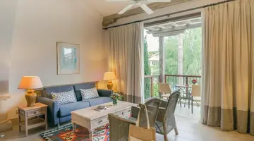Columbia Beach Resort