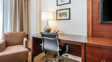 Comfort Inn By The Bay