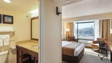 Comfort Inn By The Bay