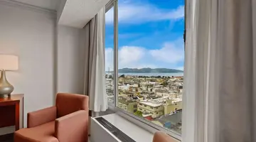 Comfort Inn By The Bay