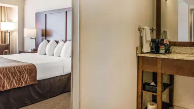 Comfort Inn By The Bay