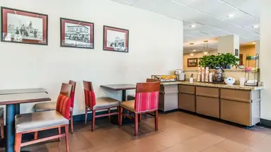 Comfort Inn By The Bay