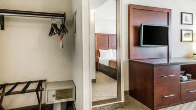 Comfort Inn By The Bay