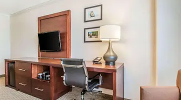 Comfort Inn By The Bay