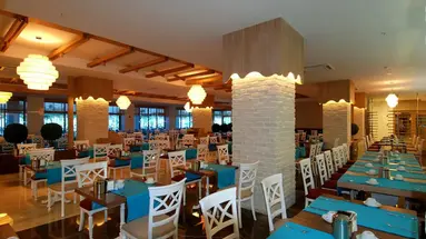 Commodore Elite Suite And Spa