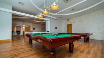 Commodore Elite Suite And Spa