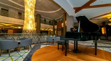 Commodore Elite Suite And Spa