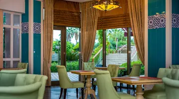 Commodore Elite Suite And Spa