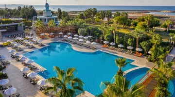 Commodore Elite Suite And Spa