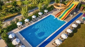 Commodore Elite Suite And Spa