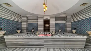 Commodore Elite Suite And Spa