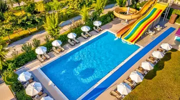 Commodore Elite Suites & Spa