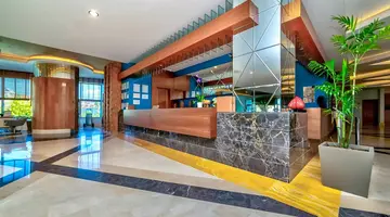 Commodore Elite Suites & Spa