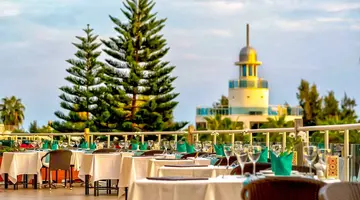 Commodore Elite Suites & Spa