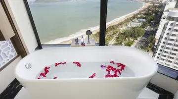 COMODO NHA TRANG HOTEL