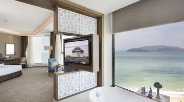 COMODO NHA TRANG HOTEL