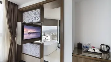 COMODO NHA TRANG HOTEL