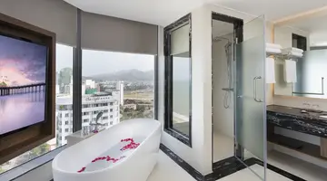 COMODO NHA TRANG HOTEL