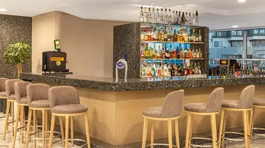 CONCORDE DE LUXE HOTEL
