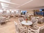 CONCORDE DE LUXE HOTEL