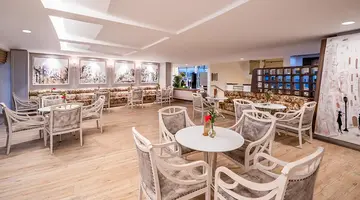CONCORDE DE LUXE HOTEL